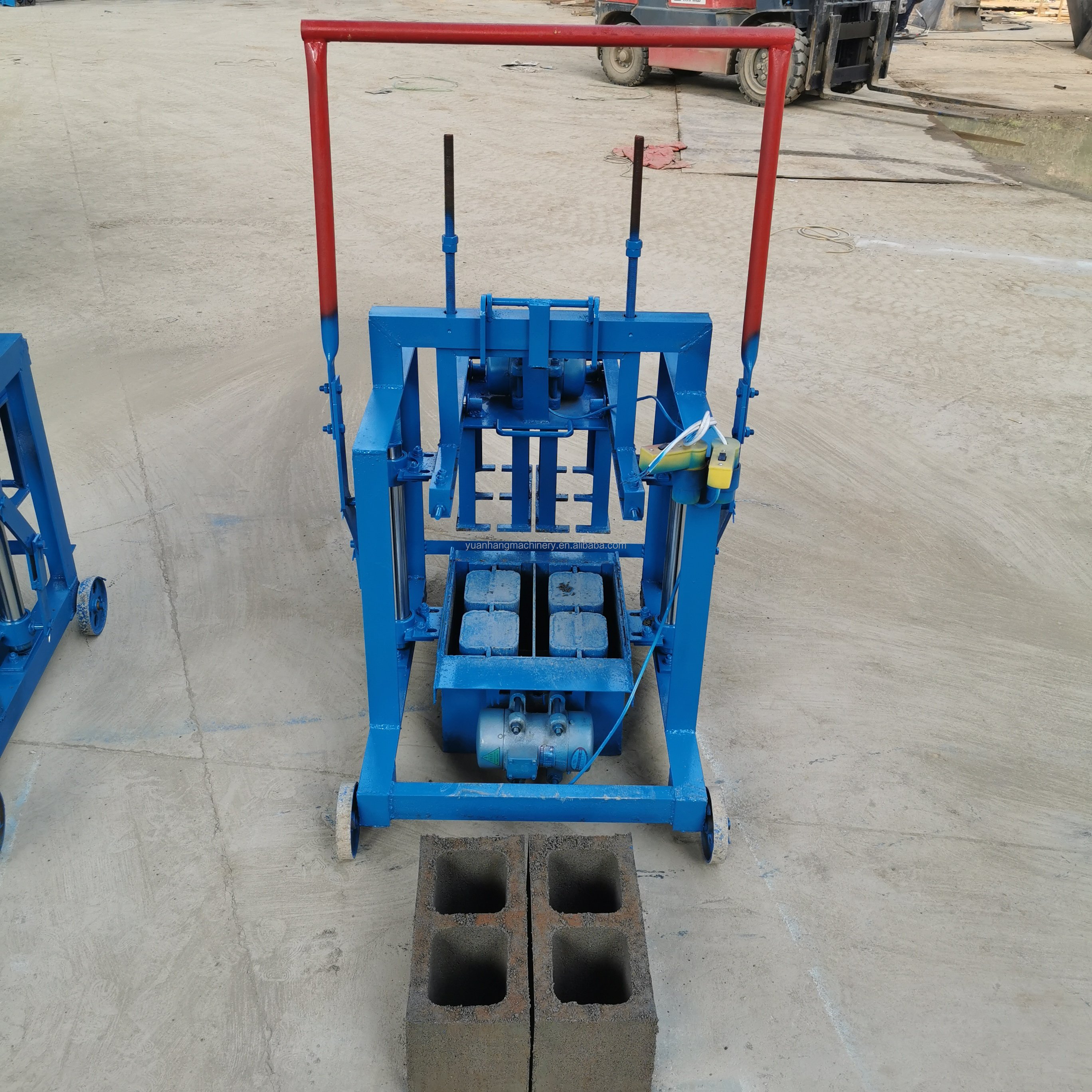 mobile concrete cement brick making machine paving bricks hollow brick making machine
