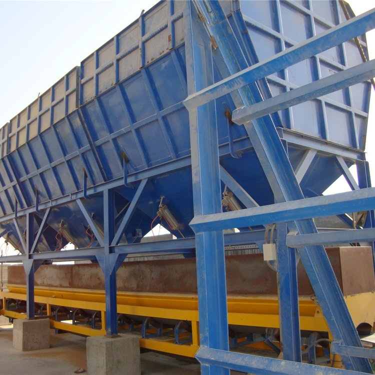 SONGMAO Factory Price Fully Automatic Concrete Block Interlocking Hollow Brick Making Machine In Guatemala