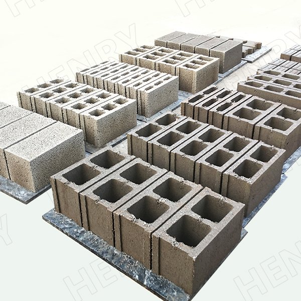 Hot Sale Henry Qt4-30 Hydraulic Brick Making Machine and Diesel Soil Brick Machine And Brick Making Machine Manufacturer