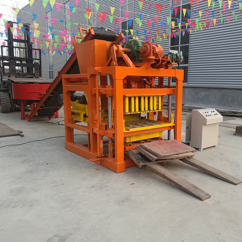 Small Mobile Cement Brick Making Machine For Household No Burning Brick Machine Multi Specification Molds That Can Be Replaced