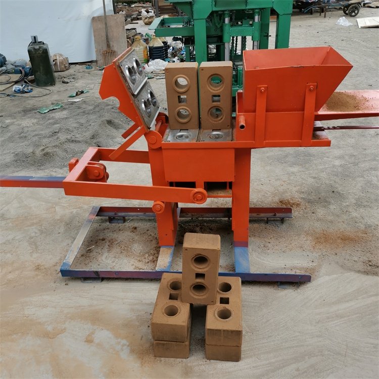 Hot sale china full automatic compressed earth clay interlocking brick making machinery block machine