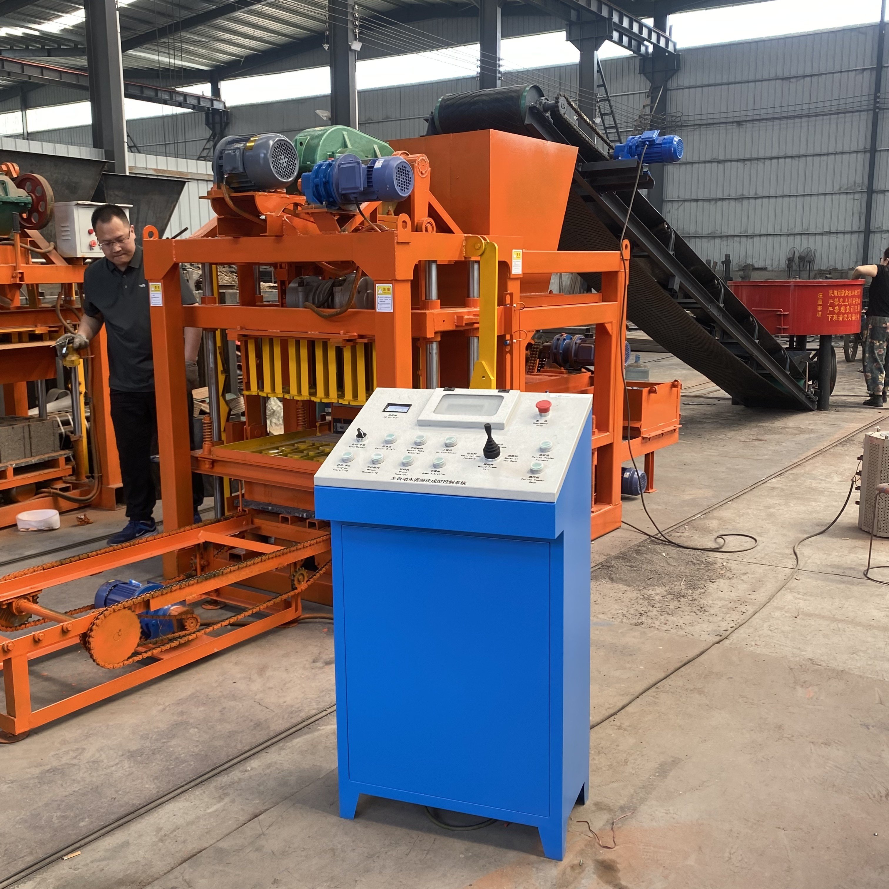 High Production Efficiency Fully Automatic 4-25D Cement Brick Making Machine Sturdy Wear-Resistant Easy Operate Engine Pump PLC