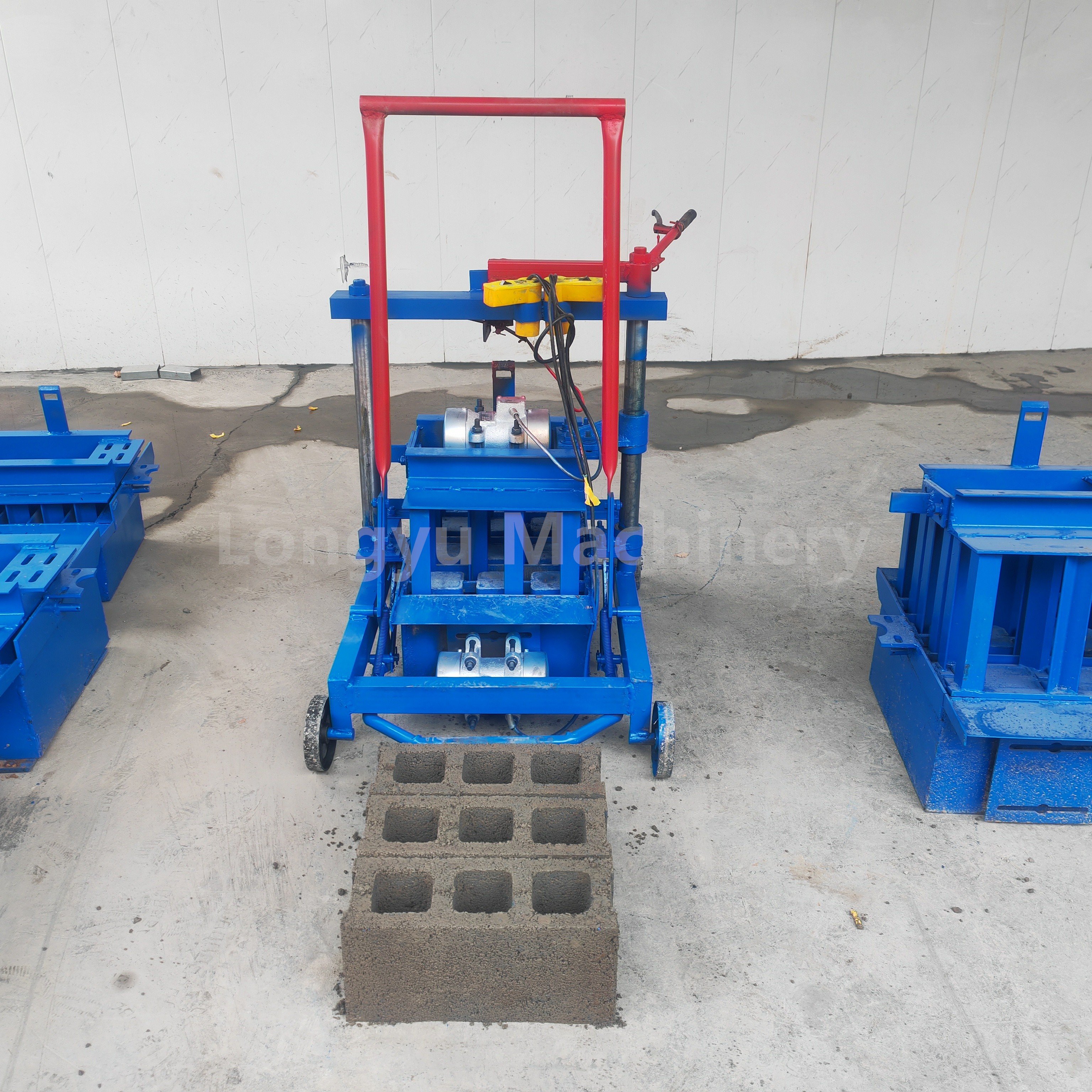 Brick making machine concrete block clay soil brick sand and plastic bricks manufacturing machine
