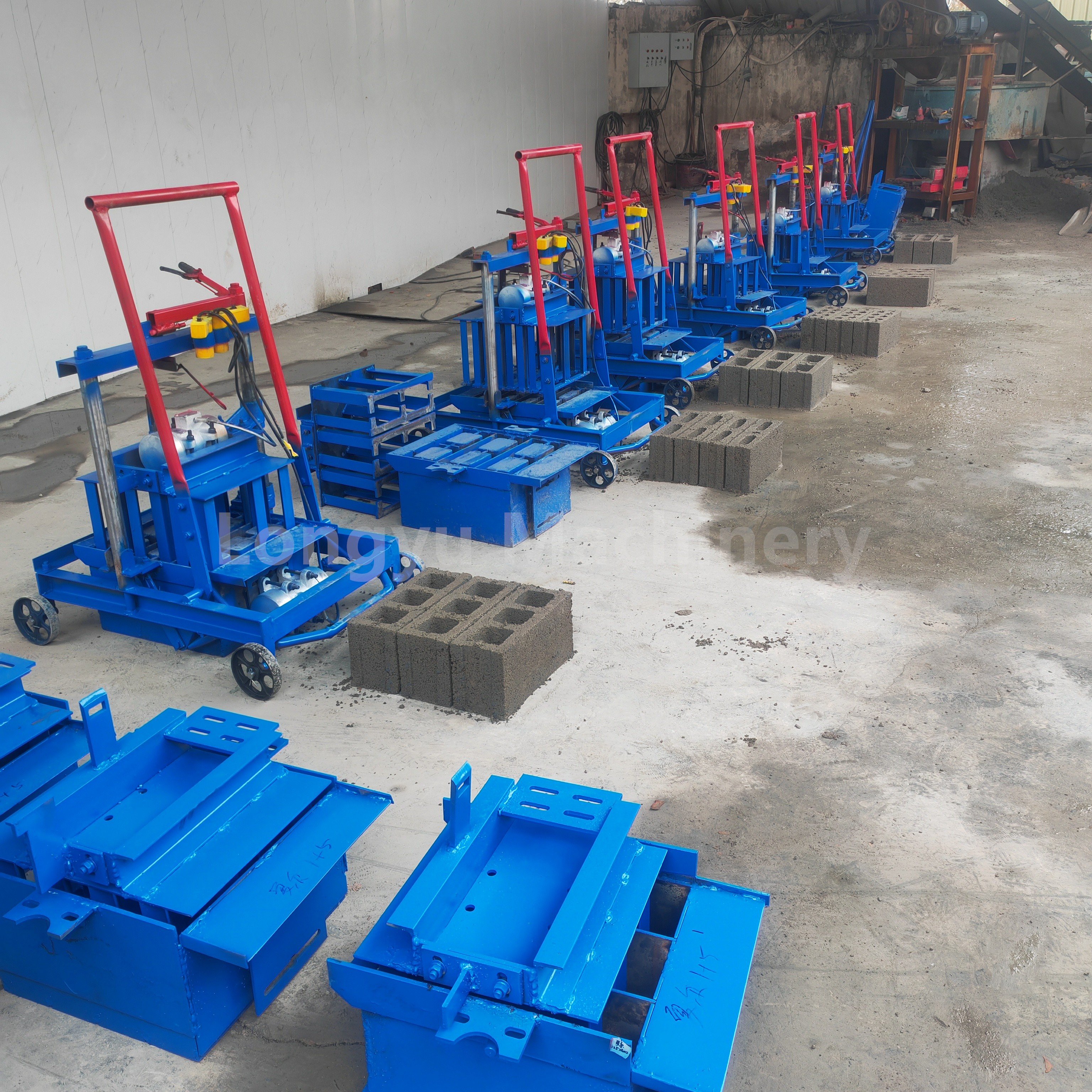 Brick making machine concrete block clay soil brick sand and plastic bricks manufacturing machine