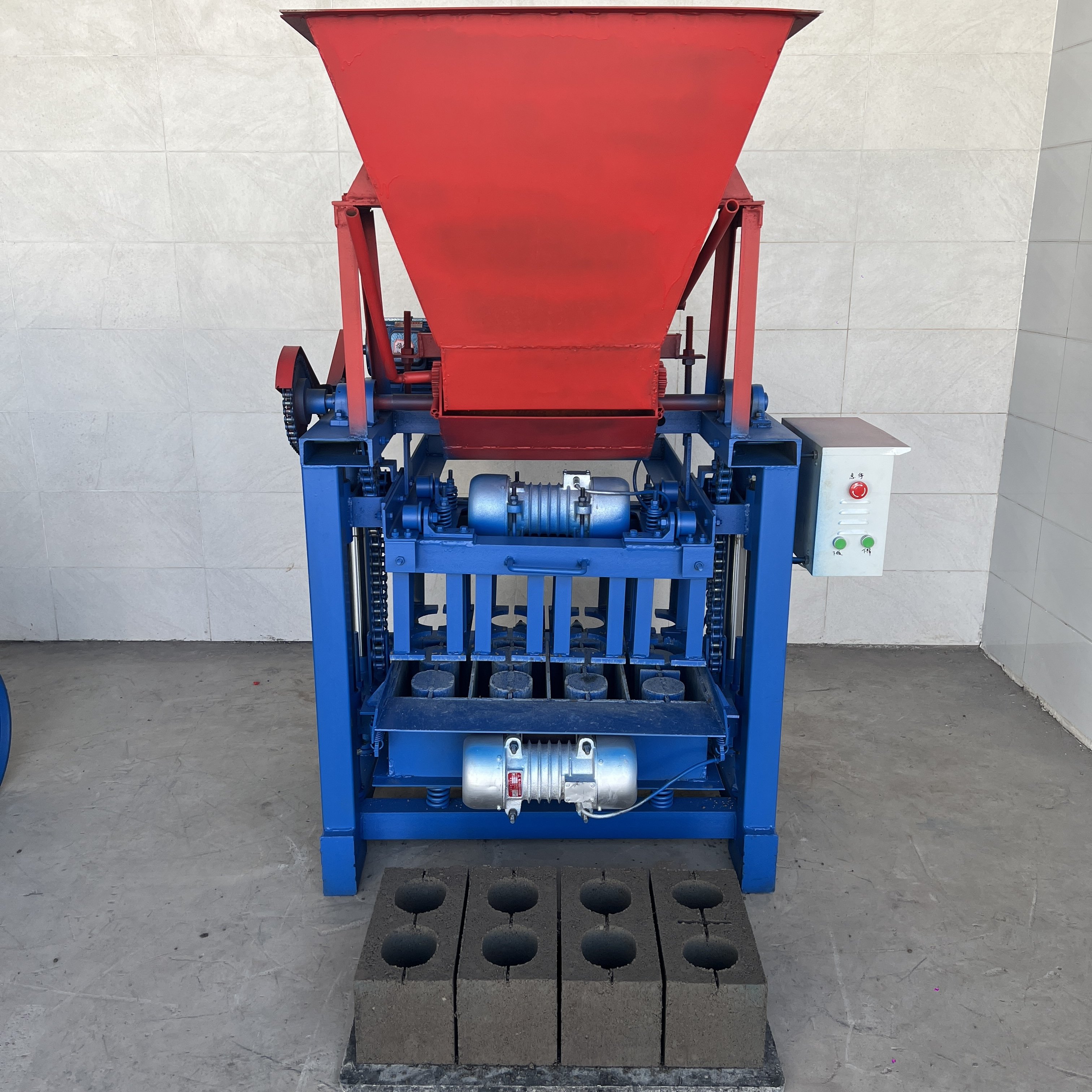 Road Bricks Making Machinery Soil Brick Machine Making Automatic Low Price