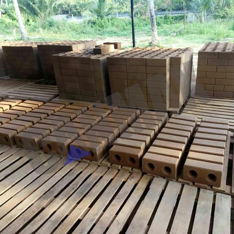 Good Performance Hydraulic Press Makiga Eco Brava 2-25 Clay Stabilized Soil Earth Interlocking Block Brick Making Machine