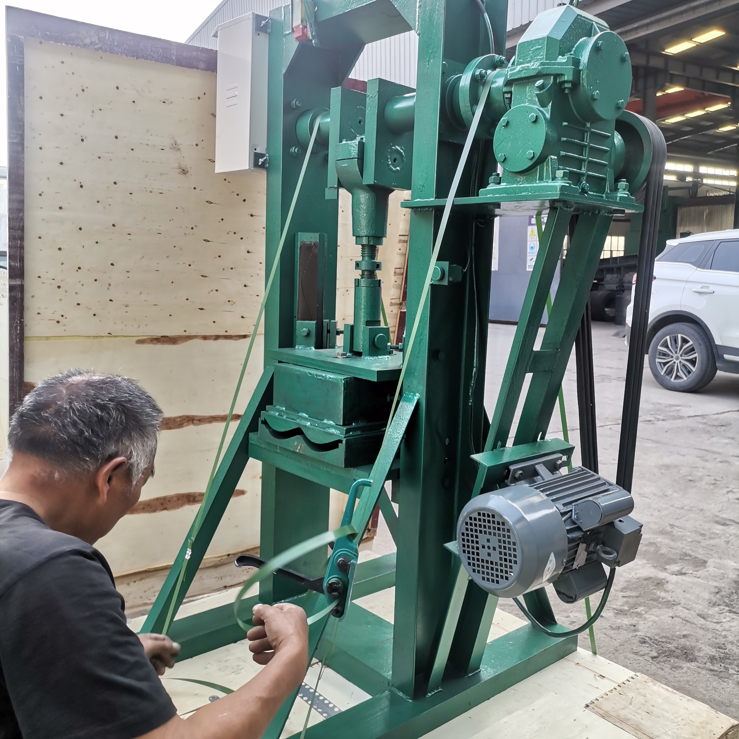 Model designed brick making machine eco brava price clay bricks and roof tile machine