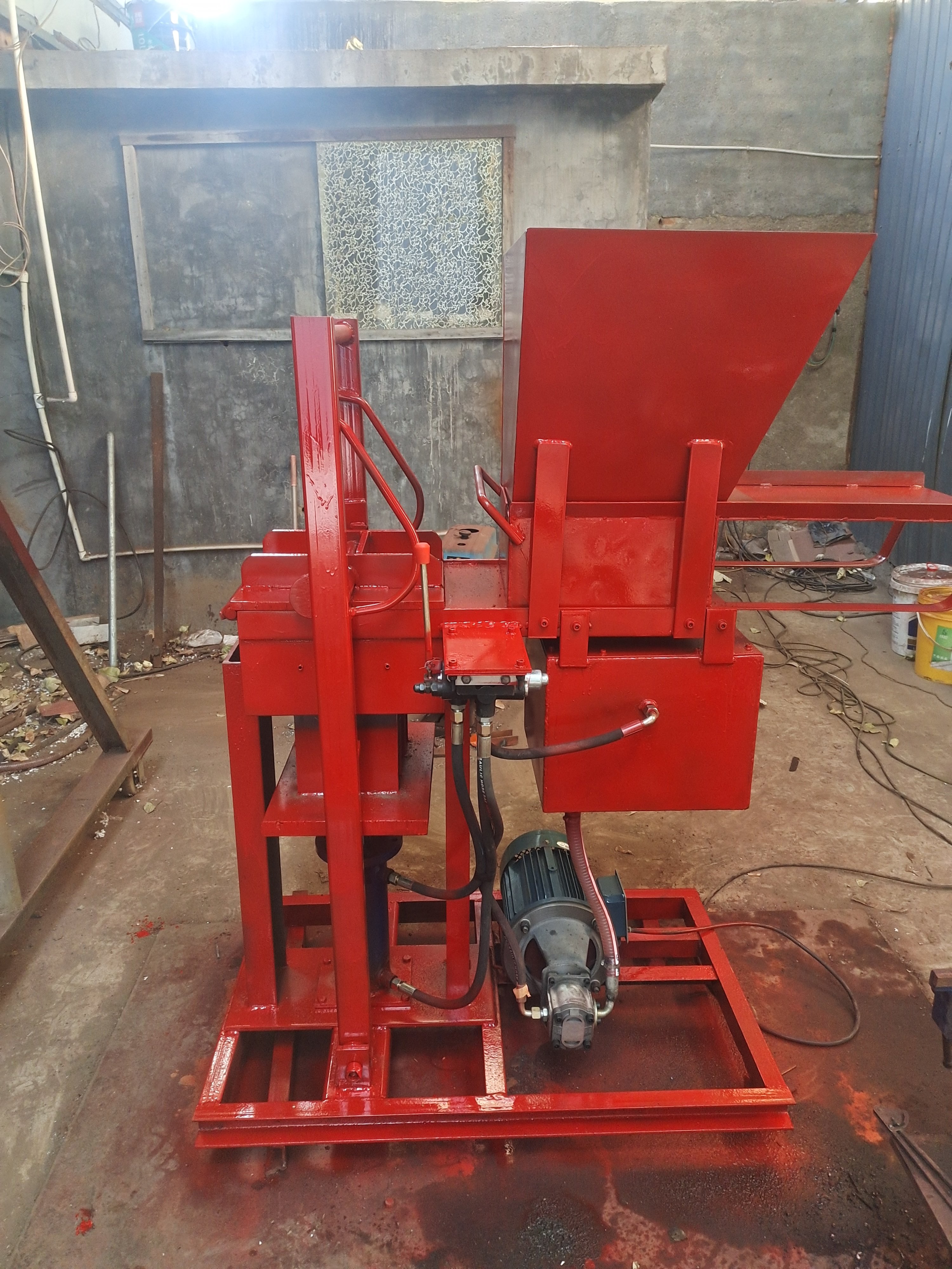 QTY2-15 small interlock brick making machine sold in Africa