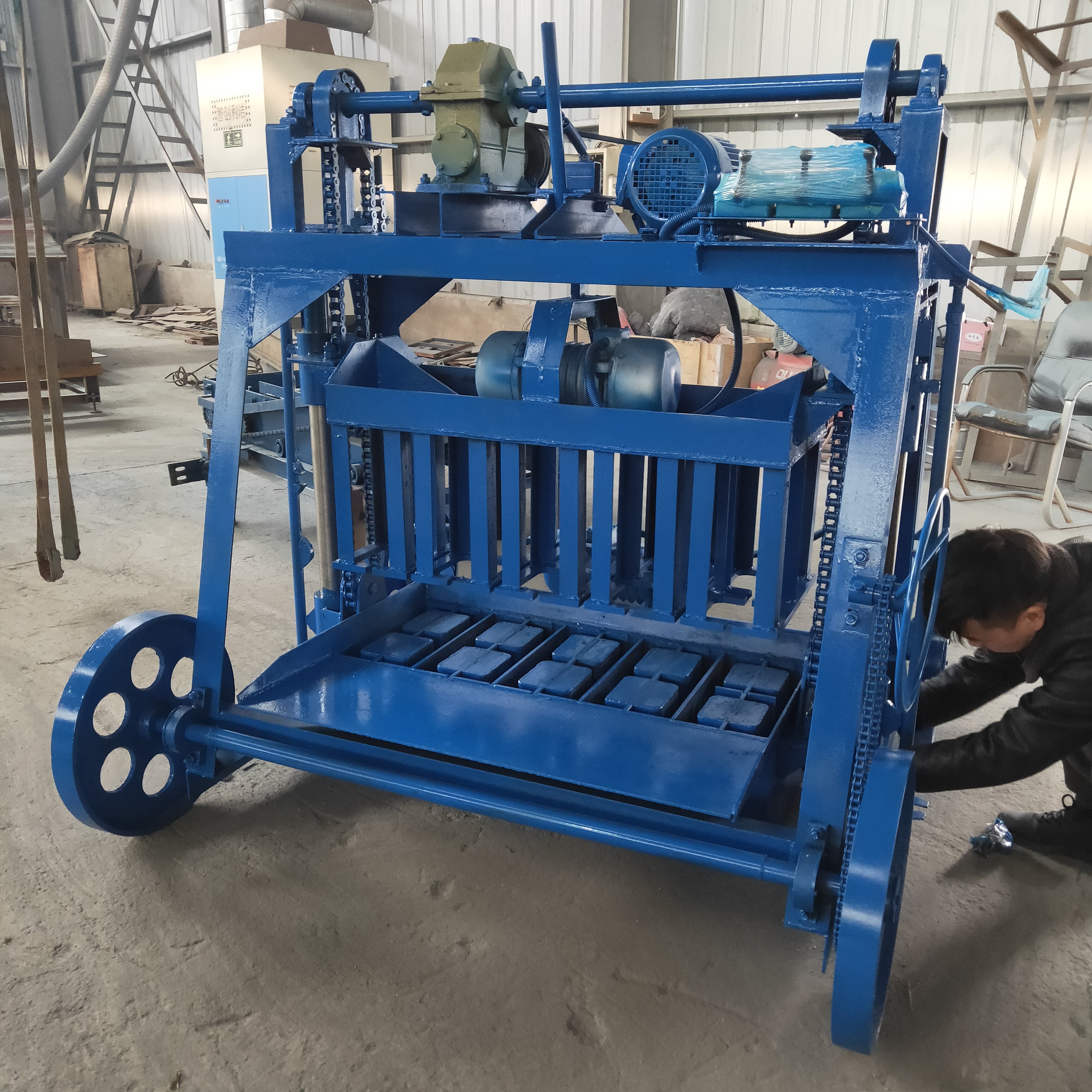 Cement hollow brick machine Brick making machinery Mobile brick machine