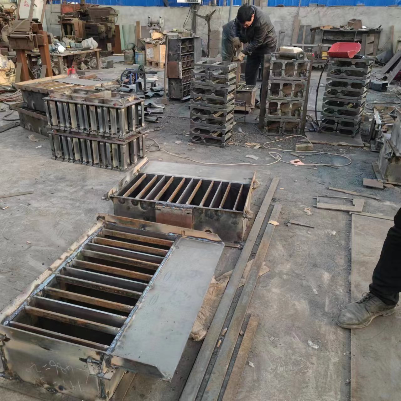 soil small automatic soil clay diesel garden construction machines for building materials brick making machinery