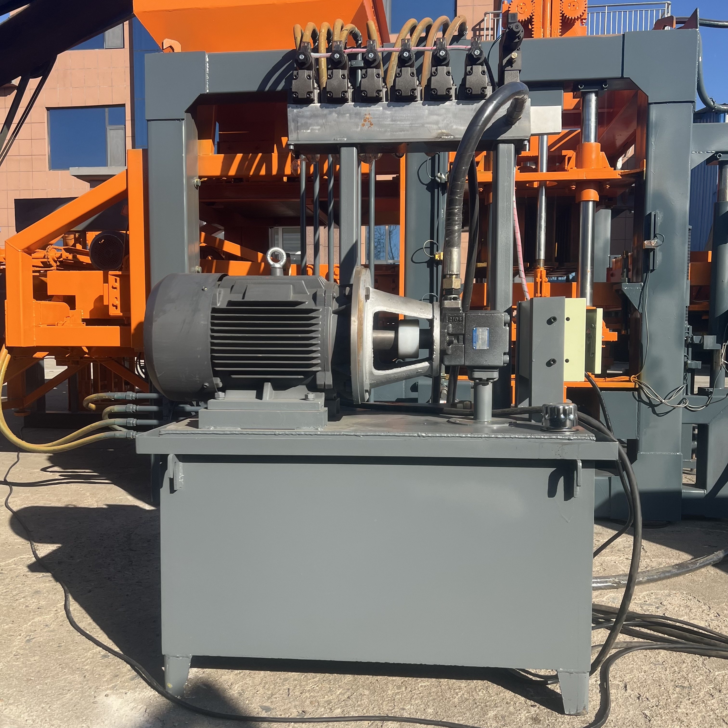 Aiwei QT6-15 hollow block machine brick making machinery building blocks bricks automatic concrete block machine