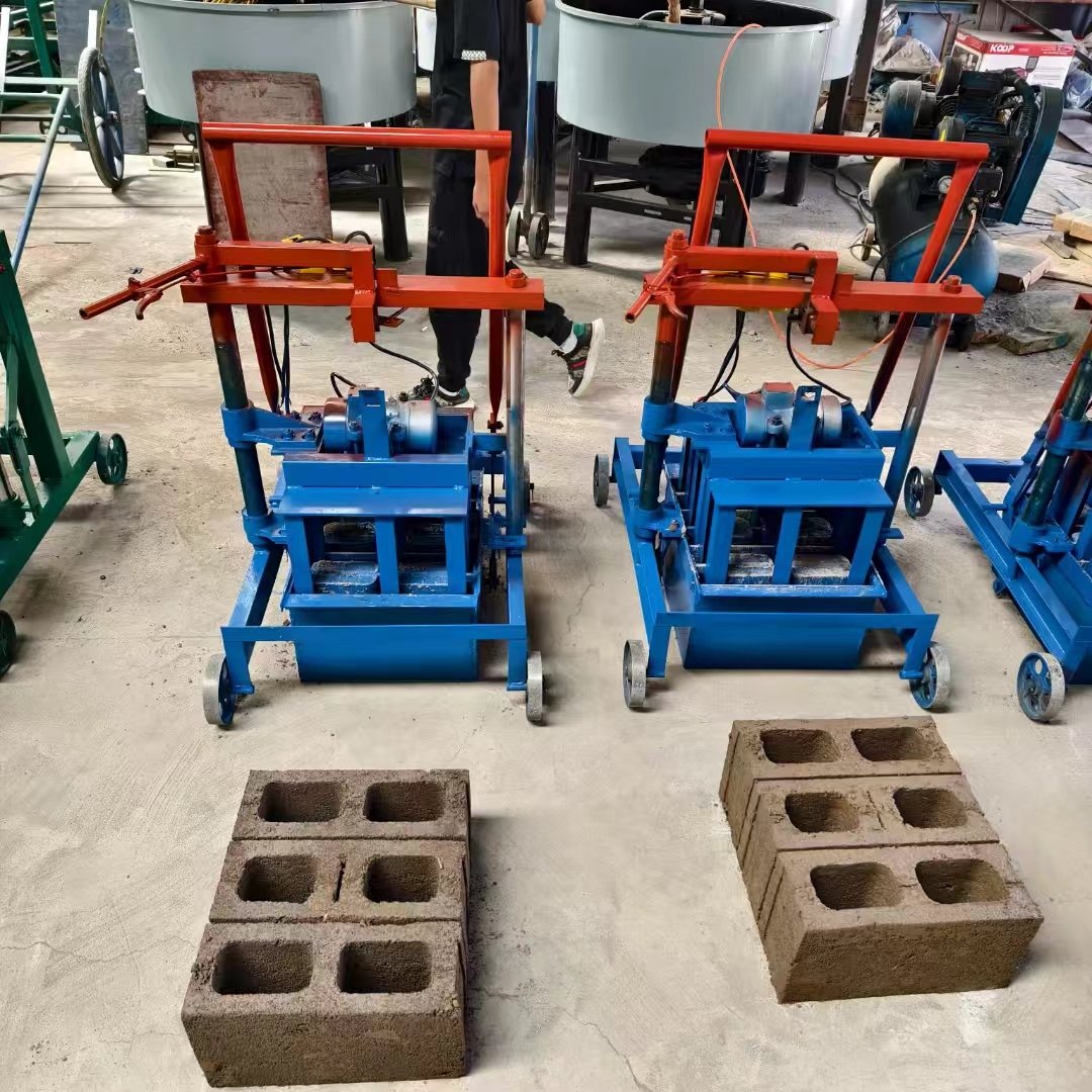 China Sourced Top Quality Interlocking Paving Cement Concrete Blocks Making Machine Automatic with Moving Wheels