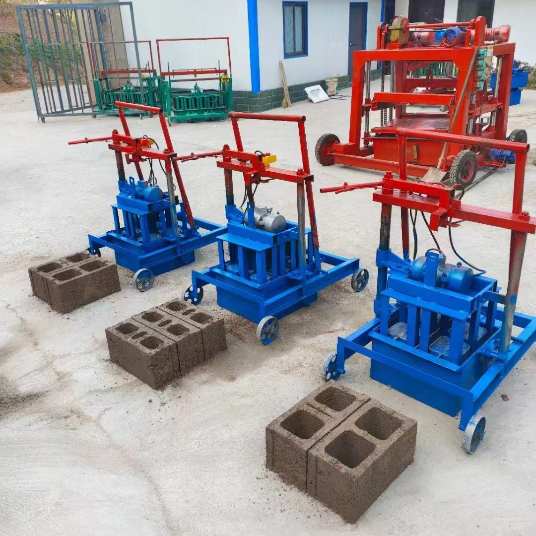 China Sourced Top Quality Interlocking Paving Cement Concrete Blocks Making Machine Automatic with Moving Wheels