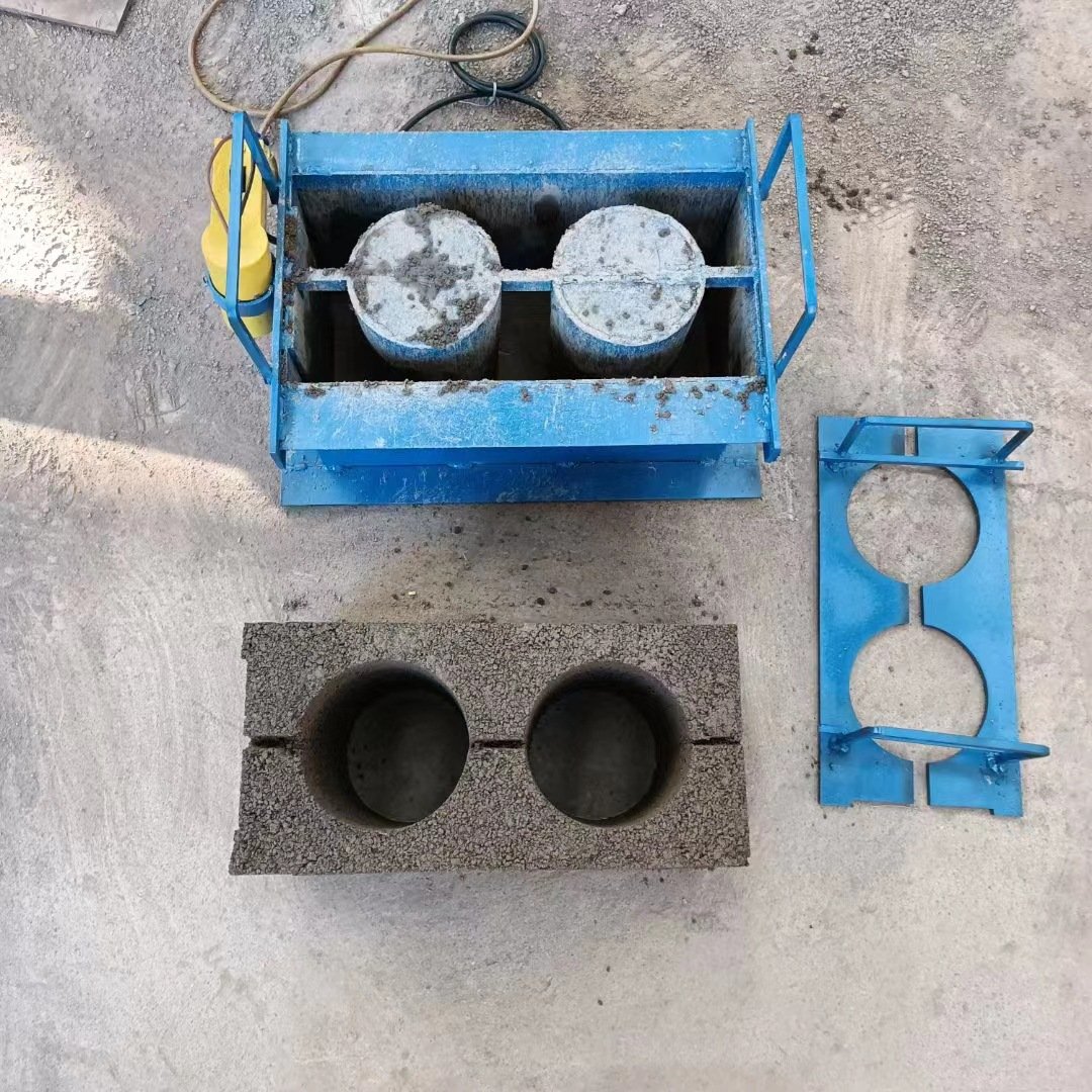 Shuangsheng Small Manual Cement Brick Making Machine Mobile Block Machine Electric Mould Machine