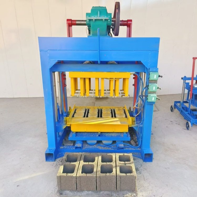 Concrete block forming machine brick making machine interlocking brick making machine with simple operation