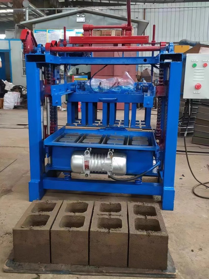 New Product making machine Concrete Cement Brick Machine with High Efficiency and Low Price