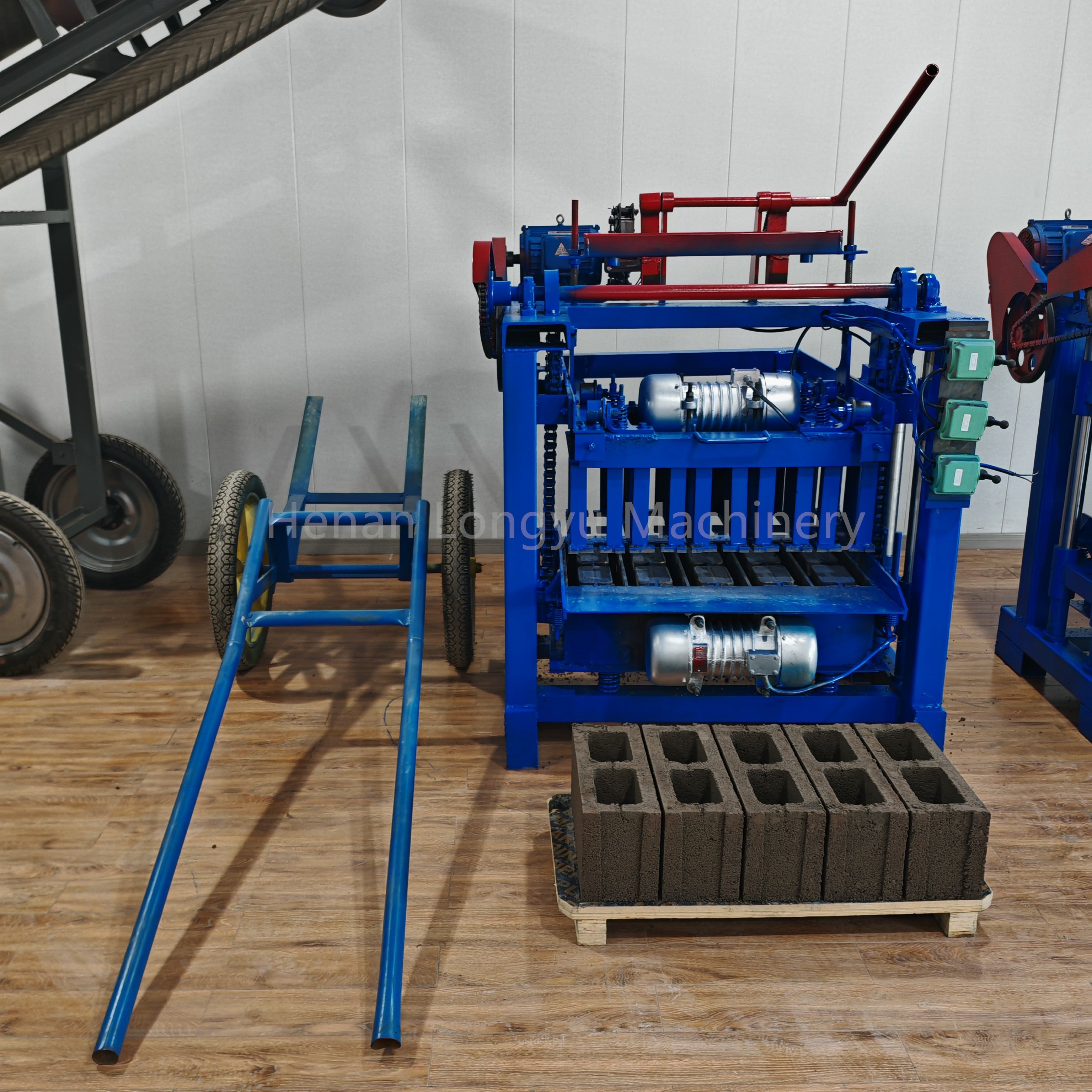 Factory Production Bricks Making Machine 4-35 Block Molding Machine Concrete hollow Bricks Machine