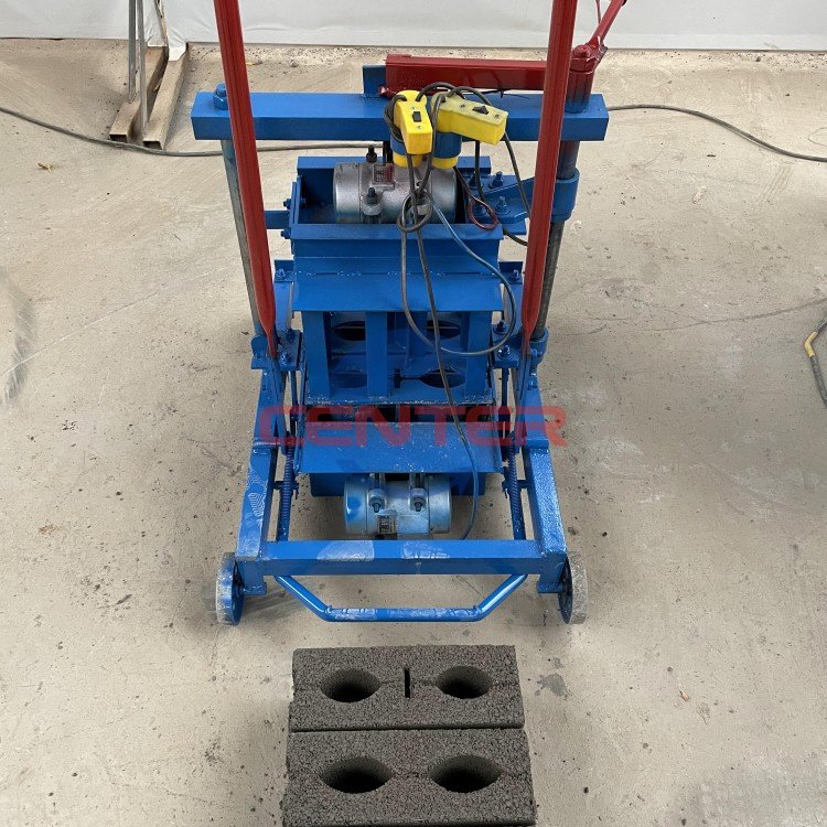 Easy Multifunctional QMJ2-45 Modern Smart Wall Building Mobile Hydraulic Soil Brick Making Forming Machine