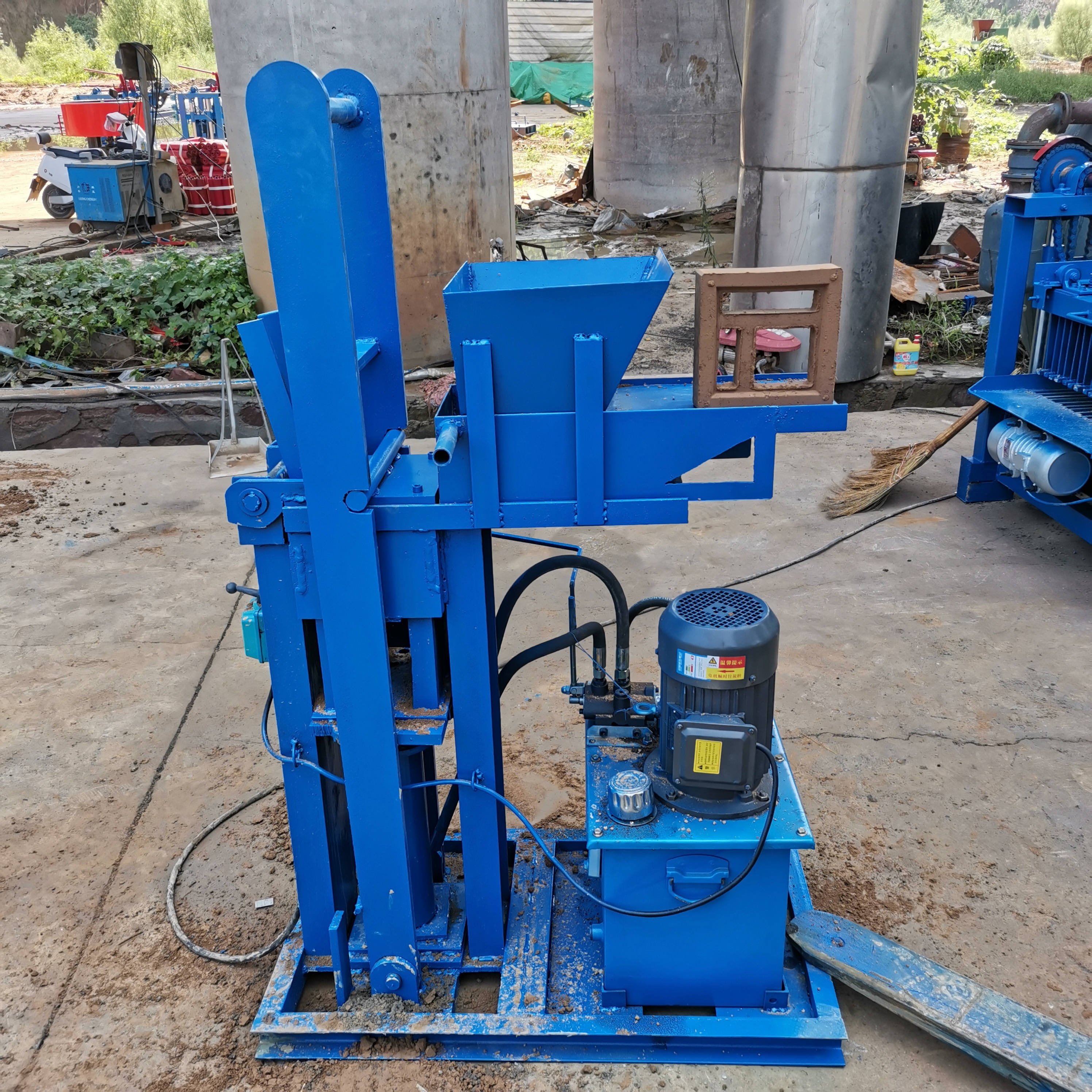Small soil clay manual brick making machine brick machine manual interlocking brick machine