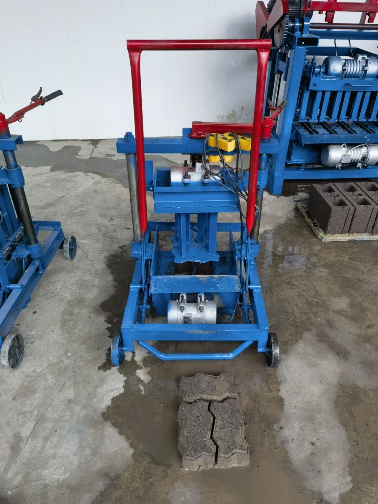 Small Concrete Hollow Block Paving Machine Manual Clay Brick Machine