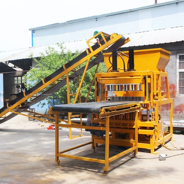 Automatic WT5-10 Clay Brick Making Machine Interlock Block Making Machine Compressed Earth Mud Block Making Machine