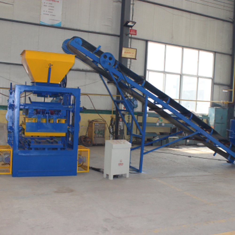 Semi-automatic QT4-24 Hydraulic Brick Making Machine Cement Concrete Hollow Block Making Machine