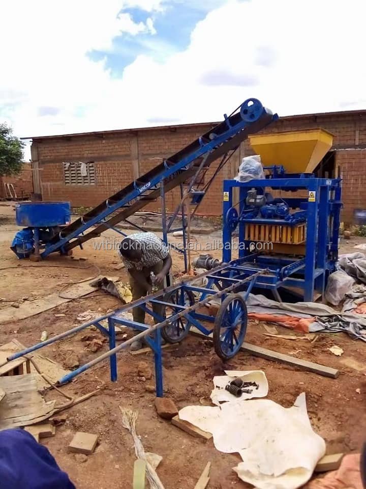 Semi-automatic QT4-24 Hydraulic Brick Making Machine Cement Concrete Hollow Block Making Machine