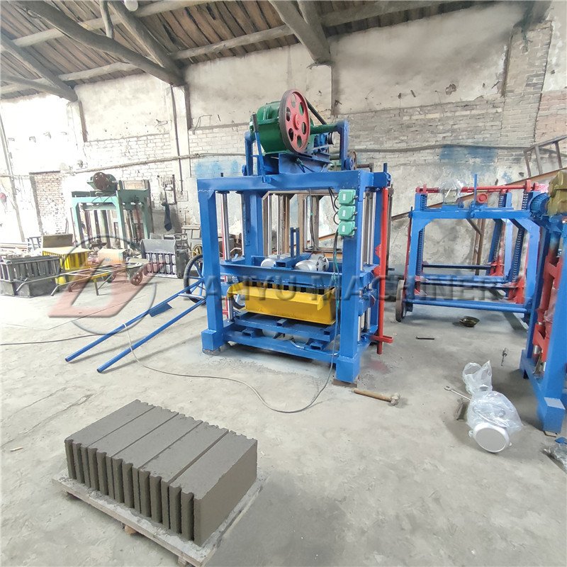 QTJ4-40 Tanzania Hydraulic Interlocking Brick Machine Hollow Block Making Machine Manufacturing Plant Retail Sand Raw Material