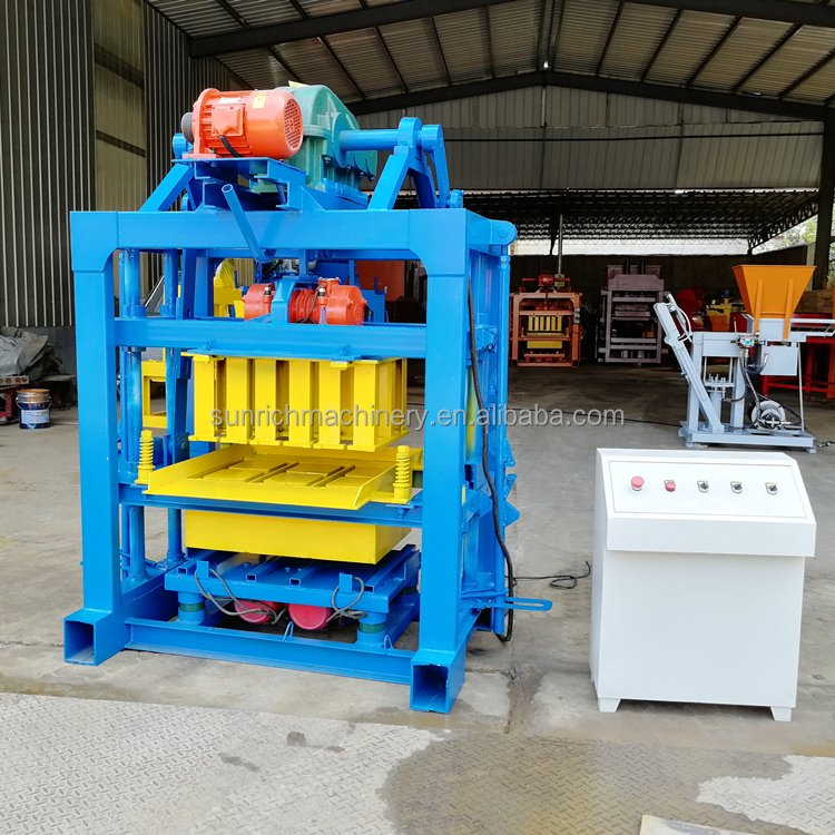 Small scale QTJ4-40 Concrete Hollow Brick Block Making Machinery for sale