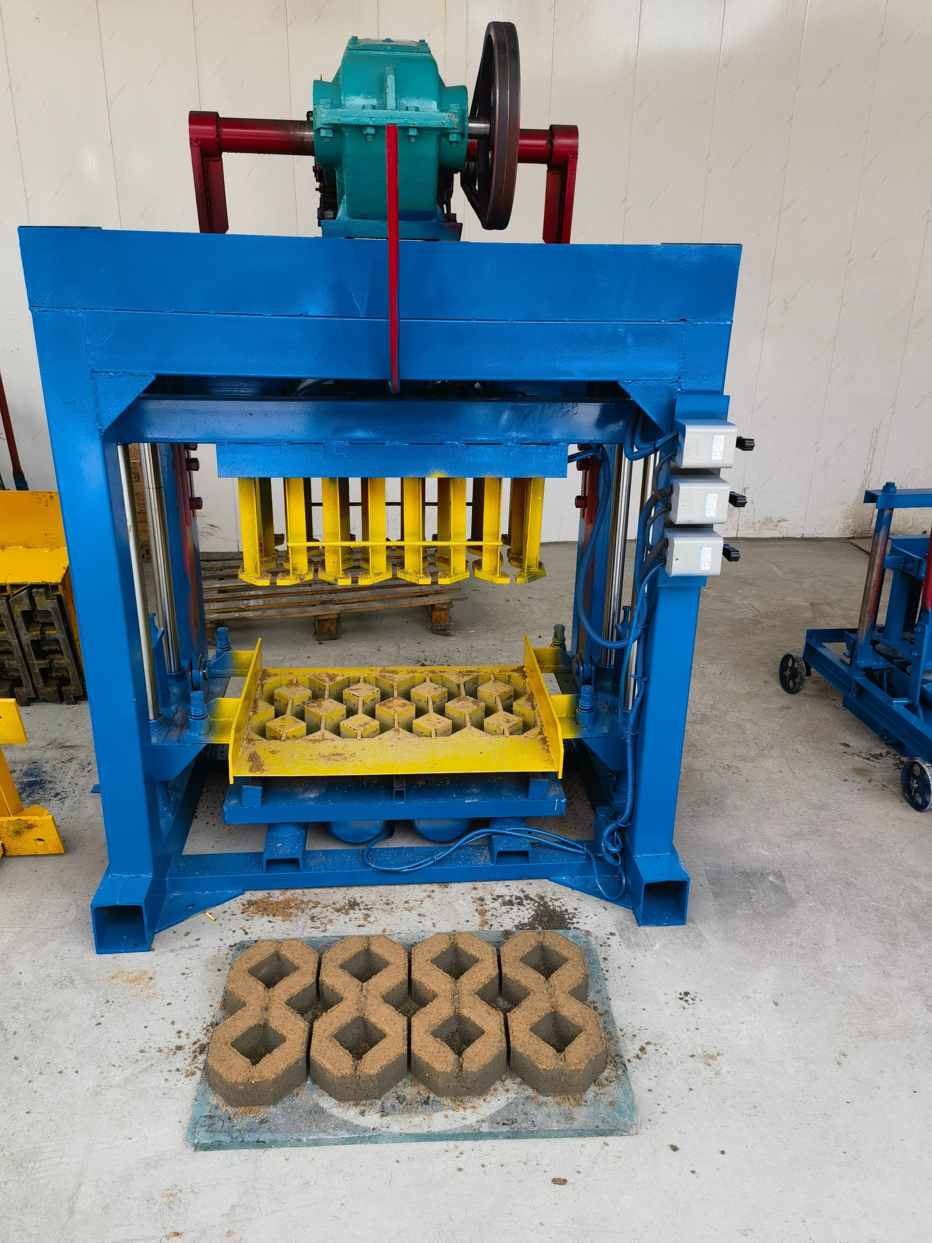 Semi automatic multifunctional hollow cement brick making machine, concrete non burning block machine