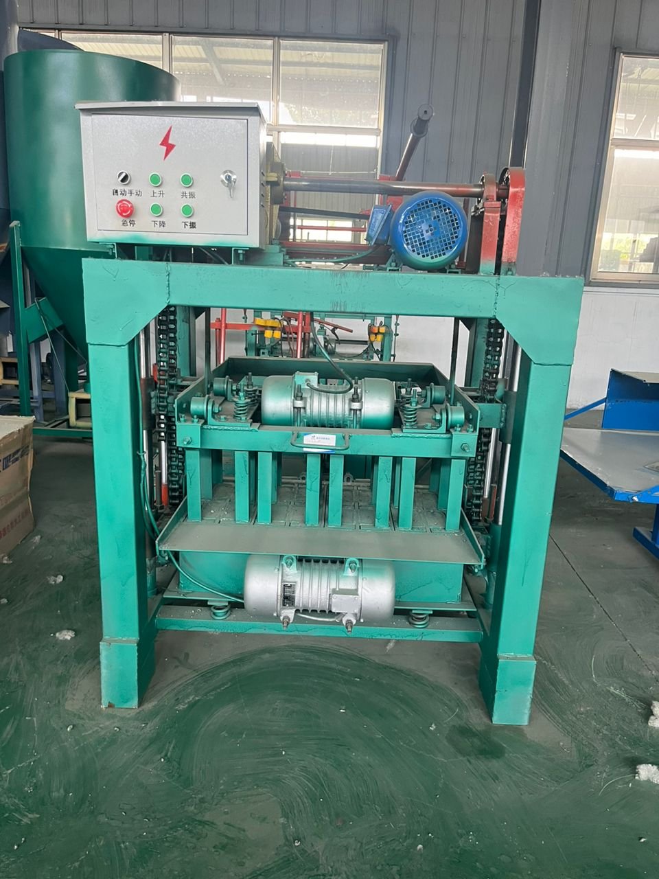 Earth Mud Soil Clay Brick Making Machine Fully Automatic Vacuum Extruder Red Custom Diesel Engine Hollow Block Making Machine