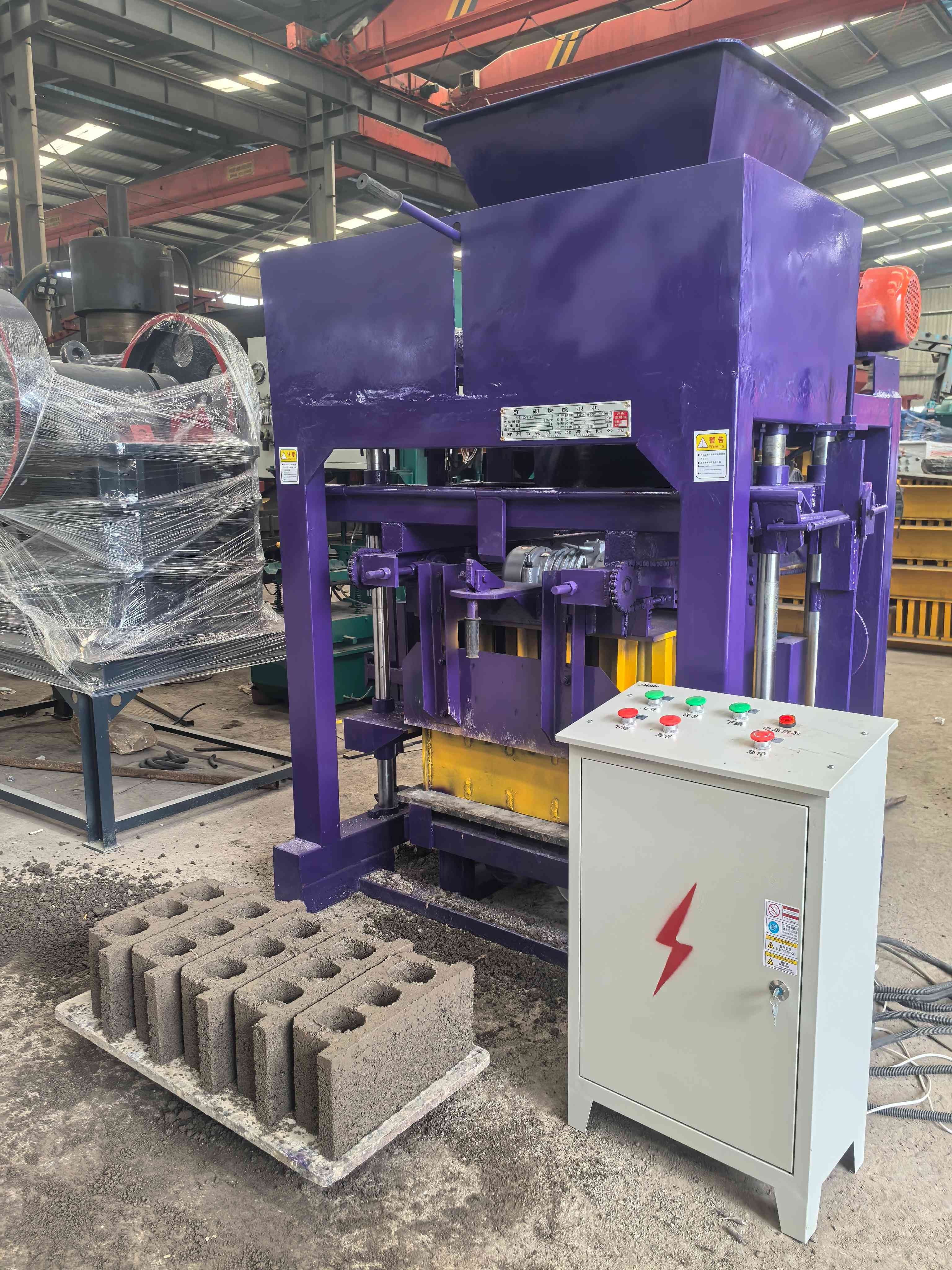Concrete Block Making Machine Hollow Cement Block with Core Components Mold Concrete Machinery