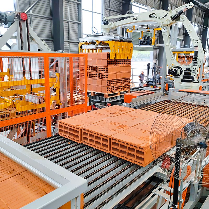Fully automatic Robotic setting machine clamp used for brick making machine