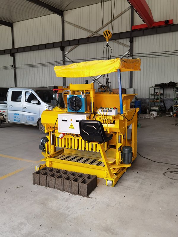 JH6-30 Multi Purpose Mobile Vibrated Cement Bricks Blocks Making Machine Low Price