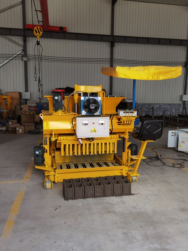 JH6-30 Multi Purpose Mobile Vibrated Cement Bricks Blocks Making Machine Low Price