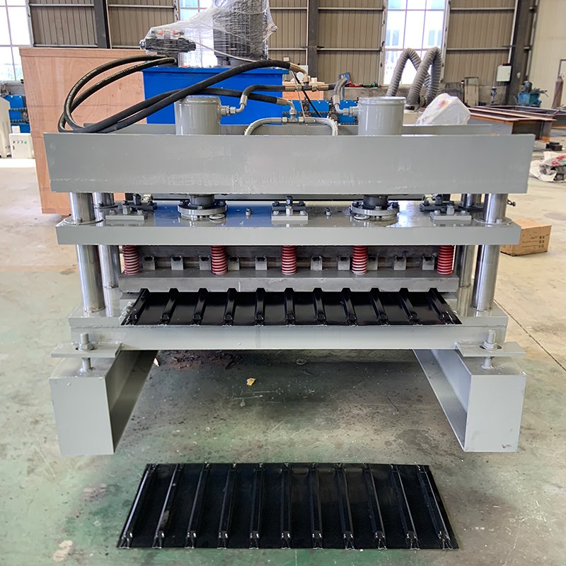 Forward Trapezoidal Sheet Metal Roof Tile Making Machine For Construction Works
