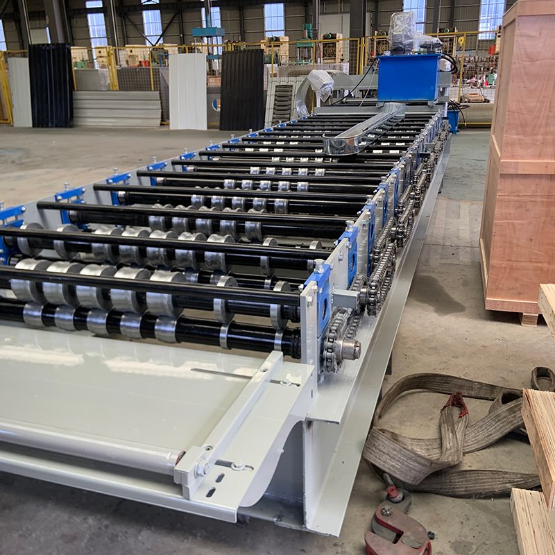 Forward Trapezoidal Sheet Metal Roof Tile Making Machine For Construction Works