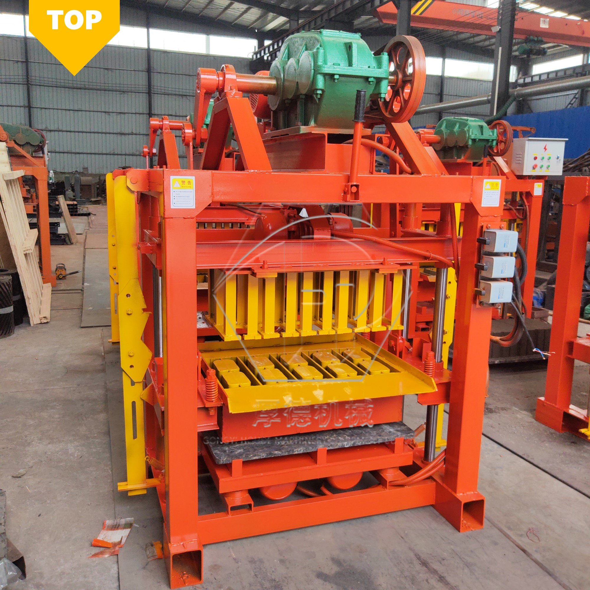 QT4-40 Manual Concrete Block Machine Suitable For Small Business Used To Making Hollow Cement Brick Making Machinery