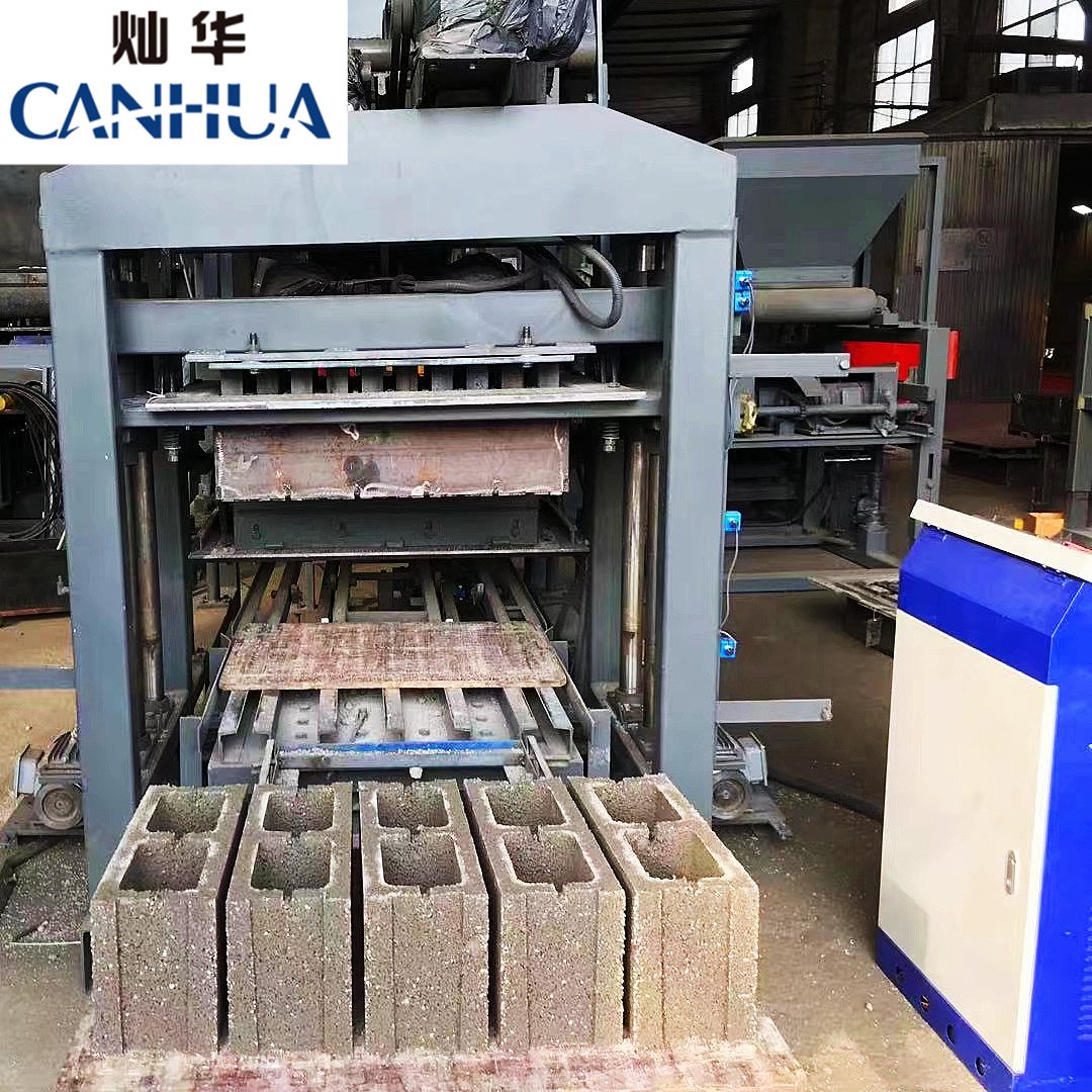 Hydraulic press brick making machine supplier qt4-25 cheap automatic cement concrete block making machine