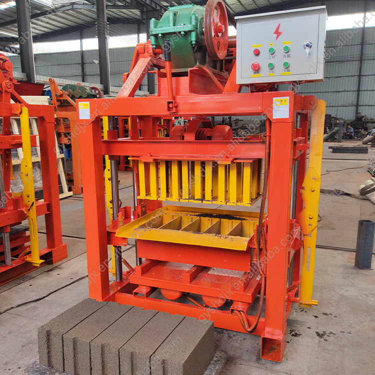 Best New Products Manufacturers Semi Automatic Brick Machine Interlocking Cement Brick Machine QT4-40 Brick Making Machine