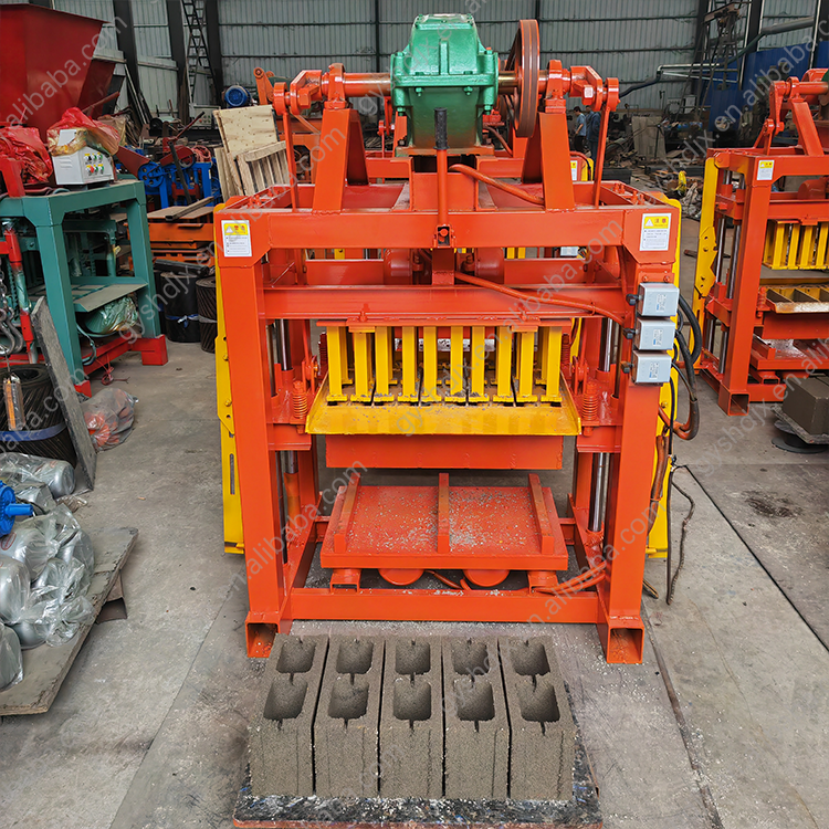 Best New Products Manufacturers Semi Automatic Brick Machine Interlocking Cement Brick Machine QT4-40 Brick Making Machine