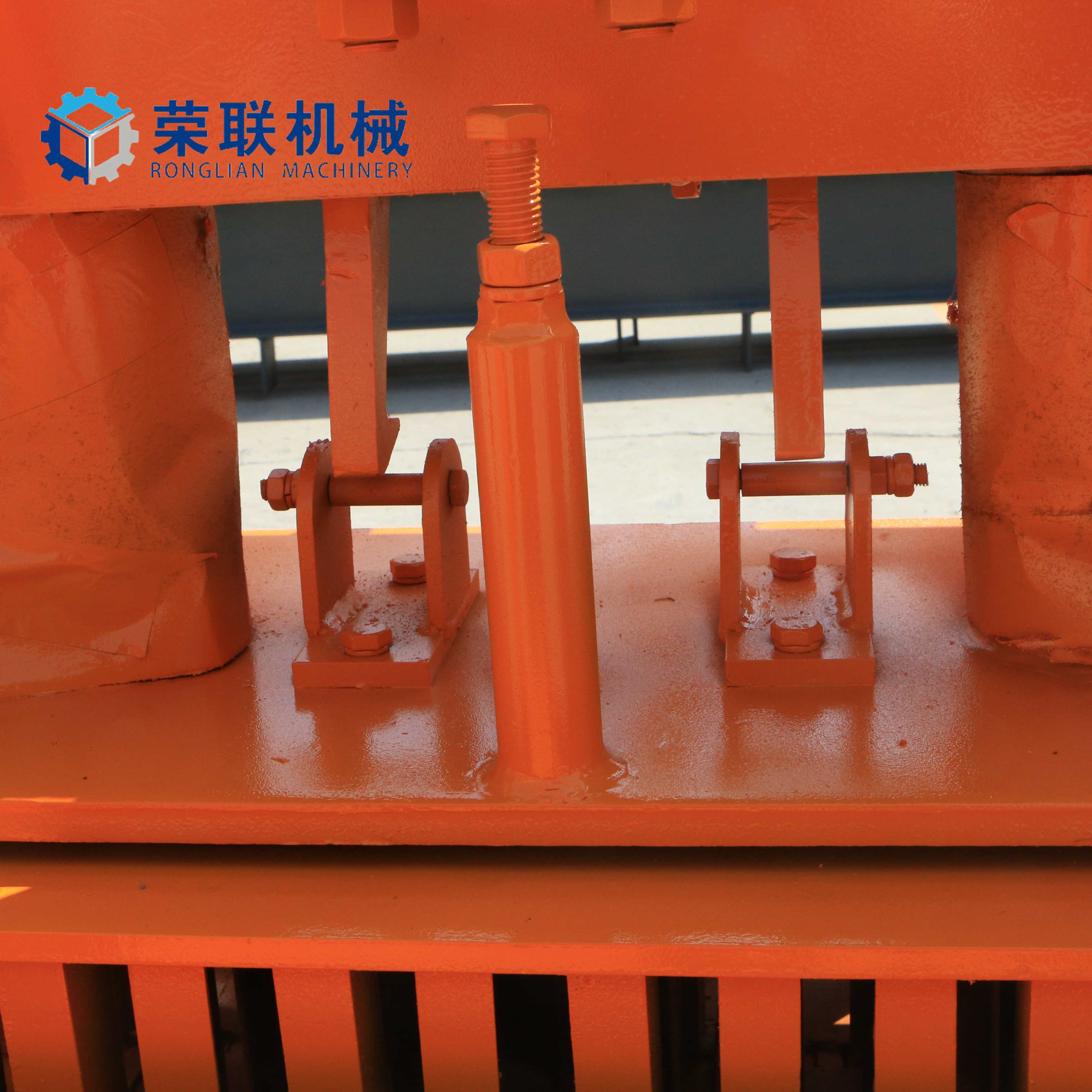 Factory Direct Sales Qt40-3A Concrete Block Making Machine with Low Price