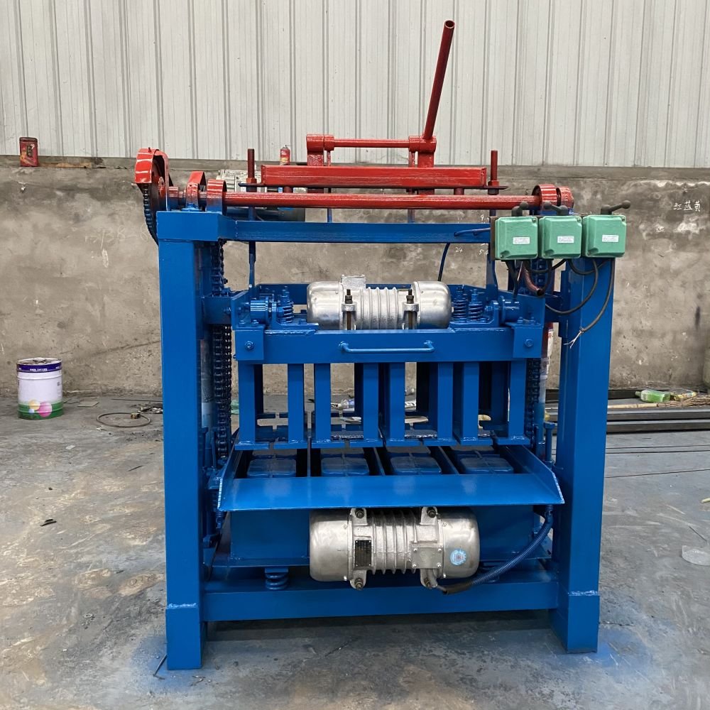 Automatic Electric Concrete Brick Making Machine Diesel Engine Block Cement Hollow Model QT4 New Condition in Cameroon Africa