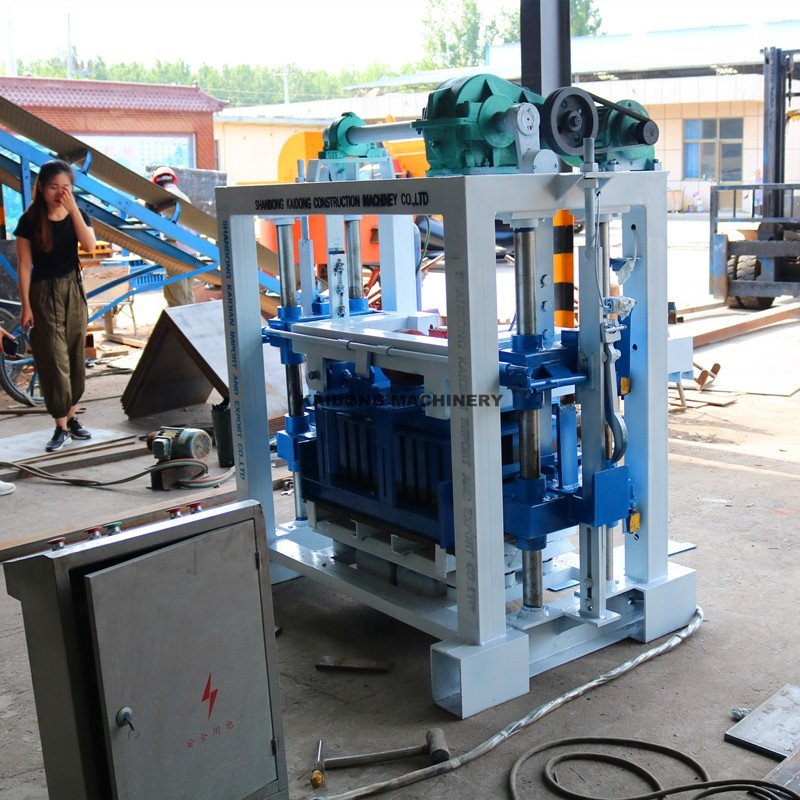 Qt4-40 Semi-automatic Concrete Block Machinery Paver Solid Hollow Brick Making Machine cement brick making machine