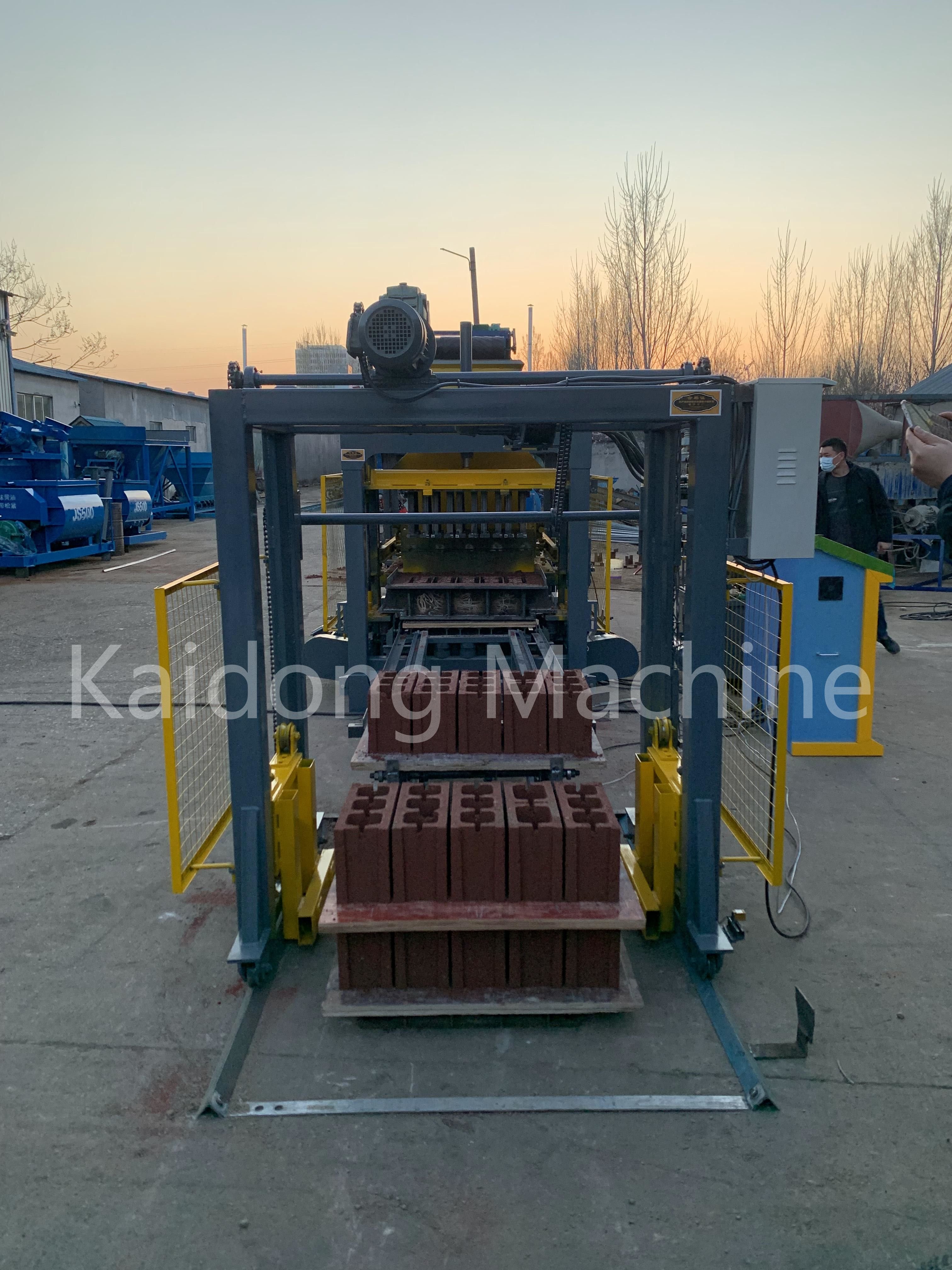 KAIDONG QT4-15C hydraulic hollow concrete block making machine paver machine interlock brick making machine automatic