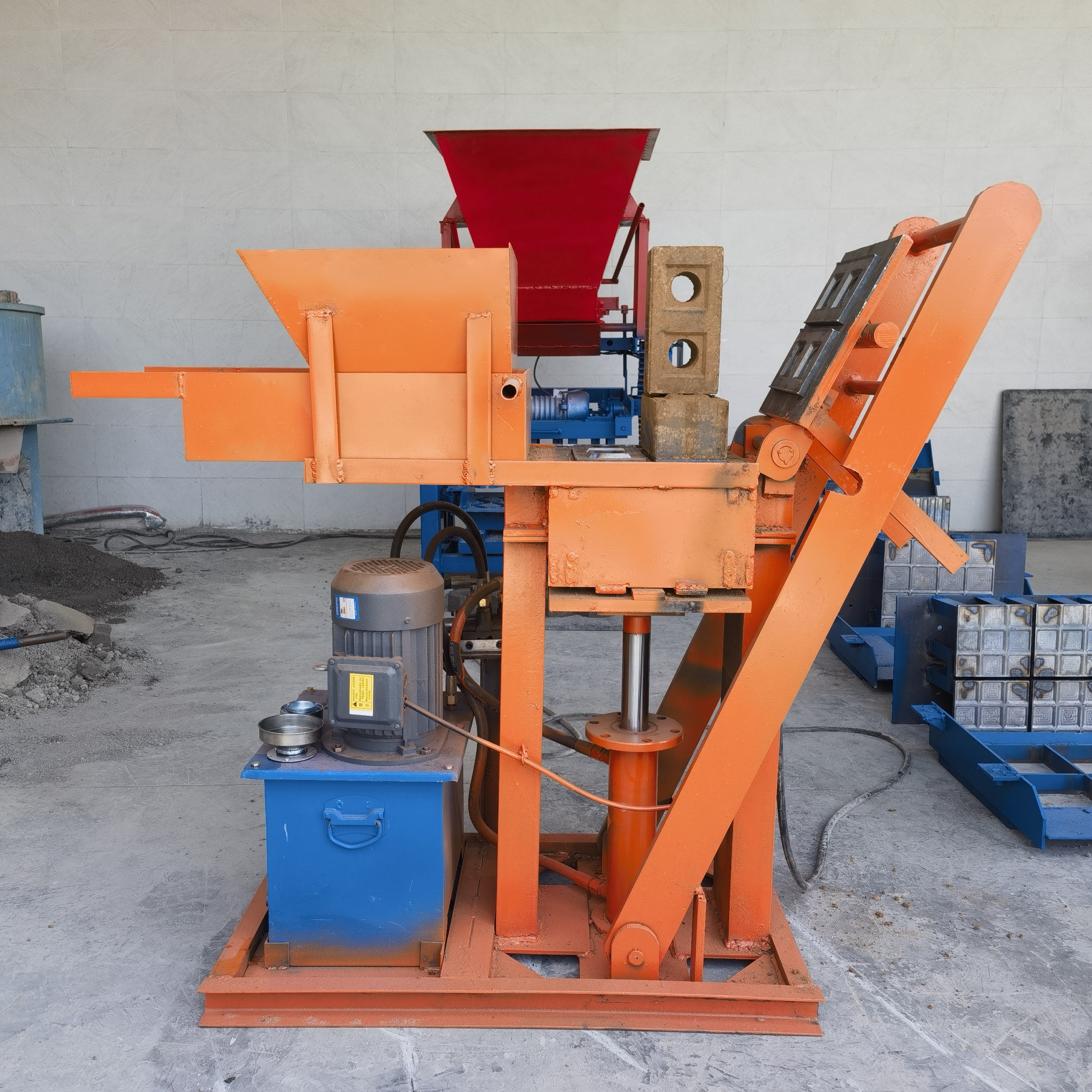Hydraulic Clay Brick Press Produces Bricks. Small Block Brick Machine 300-150-100mm Length Online Shopping Canada 3KW