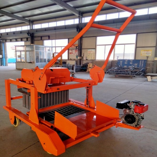 Walking Type concrete hollow brick machine Diesel Engine powered cement brick making machine