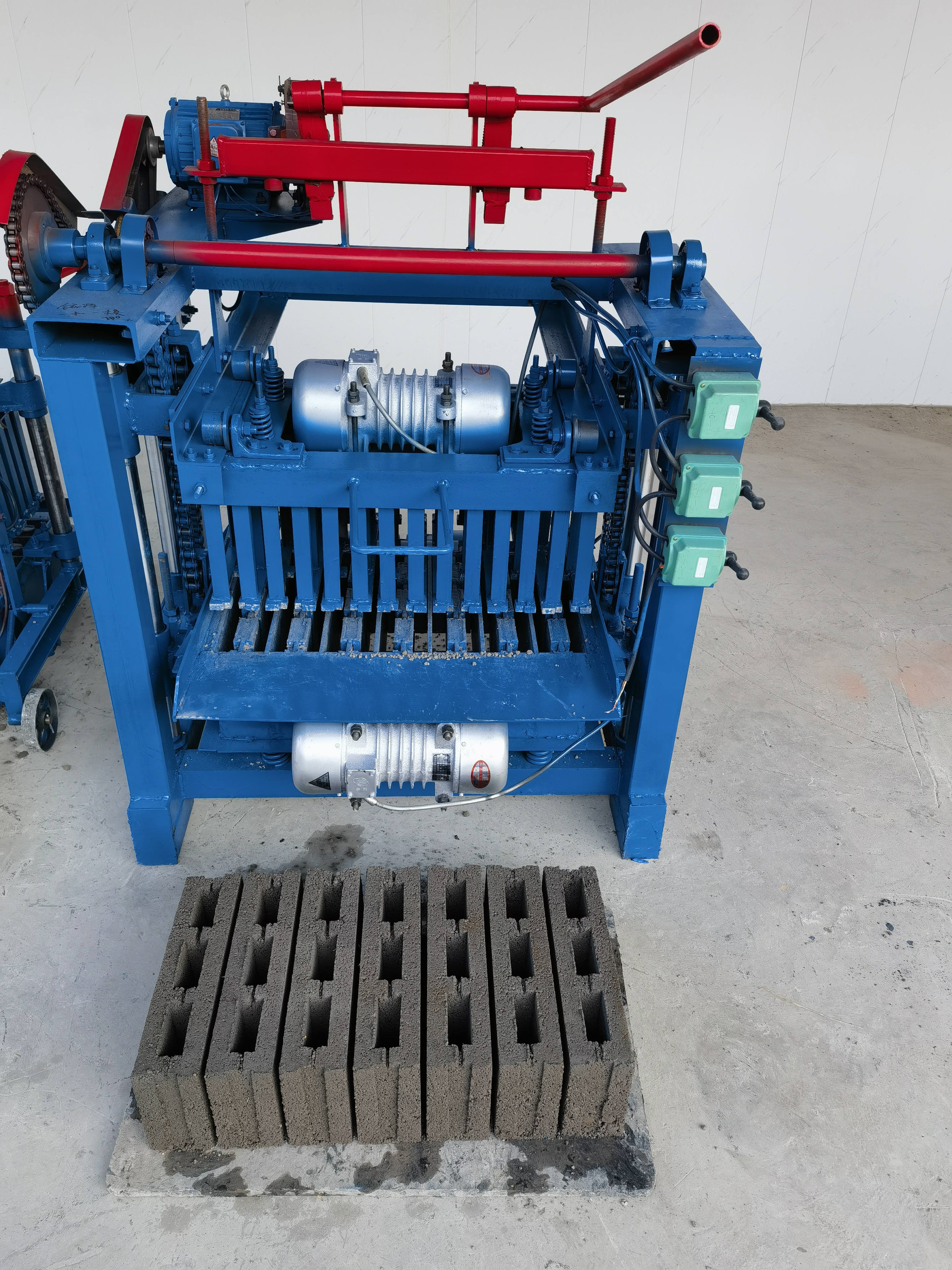 Interlocking Manual Brick Making Machinery Laying Concrete Block Machine Price