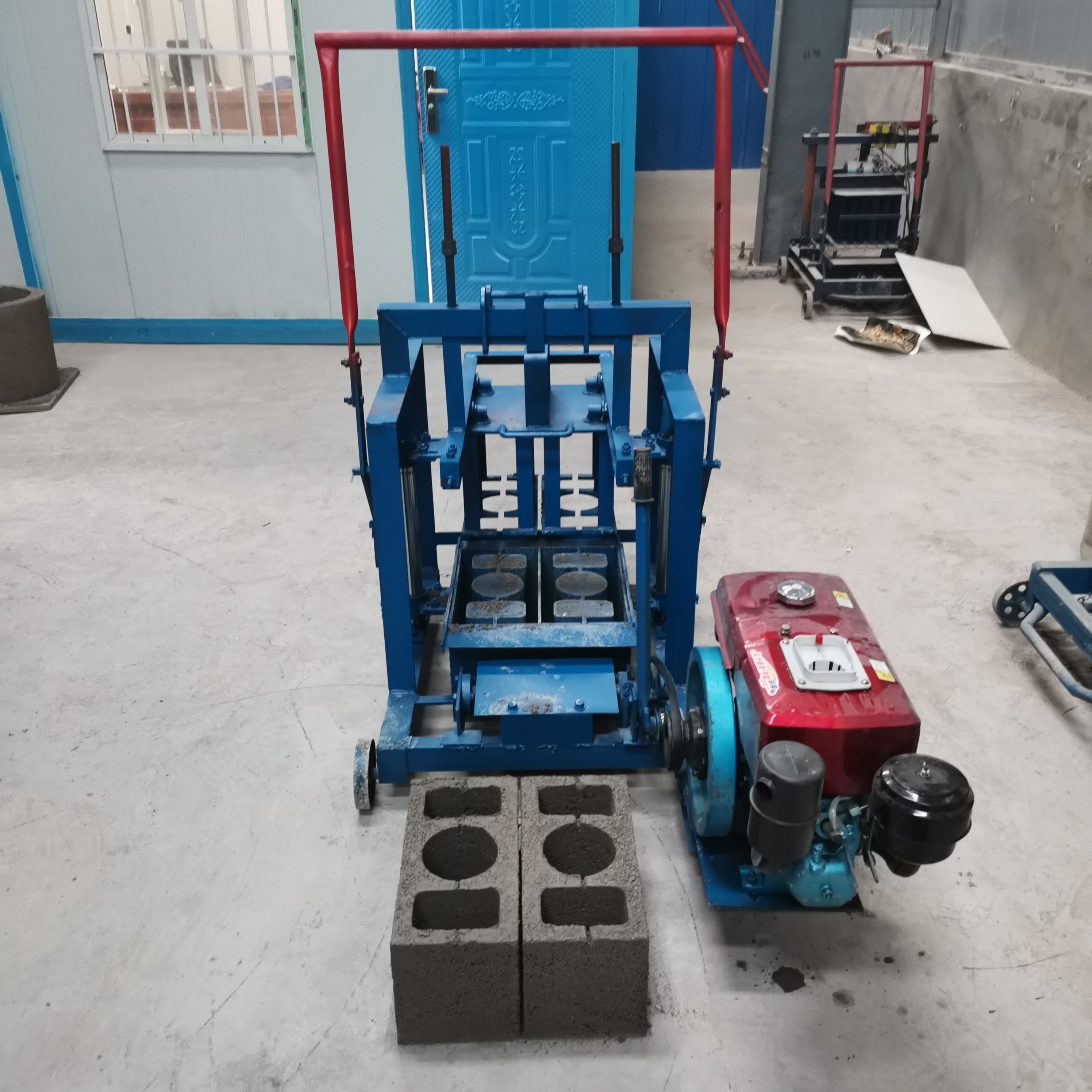 Best Selling Nigeria KM2-45 Mobile Diesel Powered Concrete Block Machine Producing Spanish Paving Block Bricks Pakistan Products