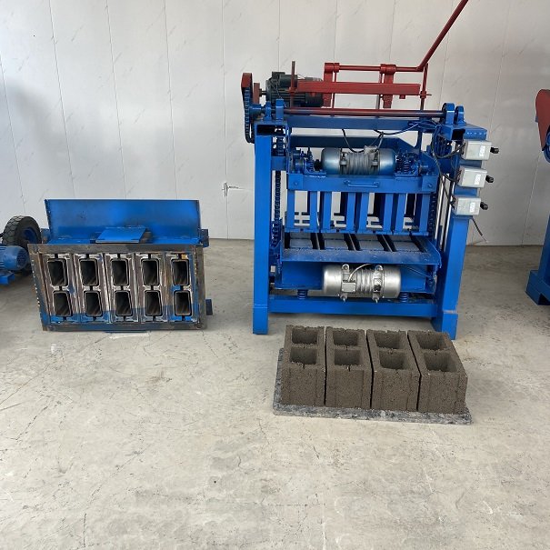 YZ4-35 Recycled Plastic Brick Making Machinery Mud Recycled Plastic Brick Adobe Clay Brick Making Machines Sale In Uganda